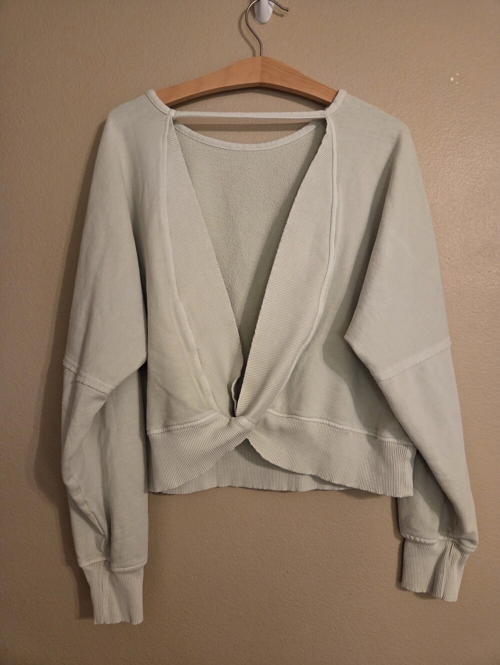 AMERICAN EAGLE Sage Green Open Twist Back Cropped Crewneck Sweatshirt Women's M